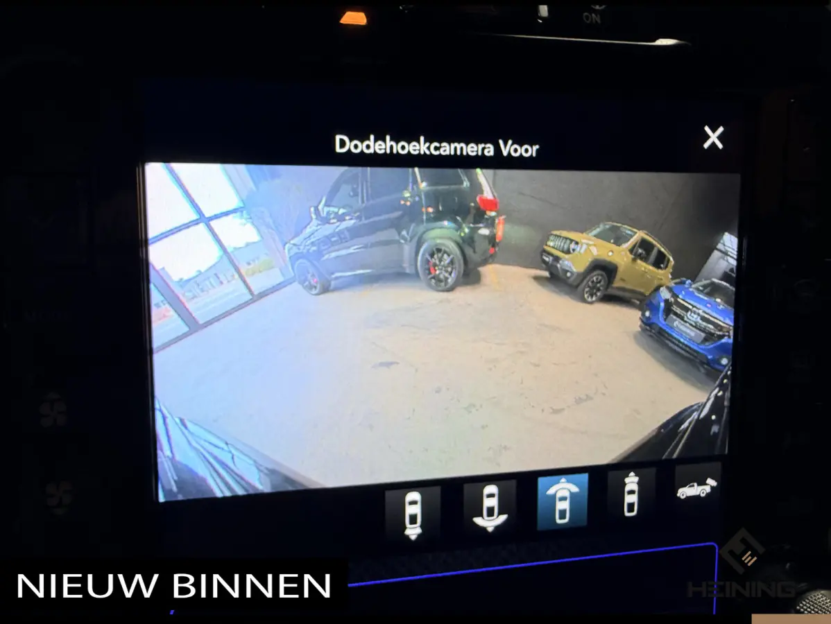1500 5.7 V8 4x4 Crew Cab Limited Night. 22 inch. HUD. Luchtvering. Alle opties.