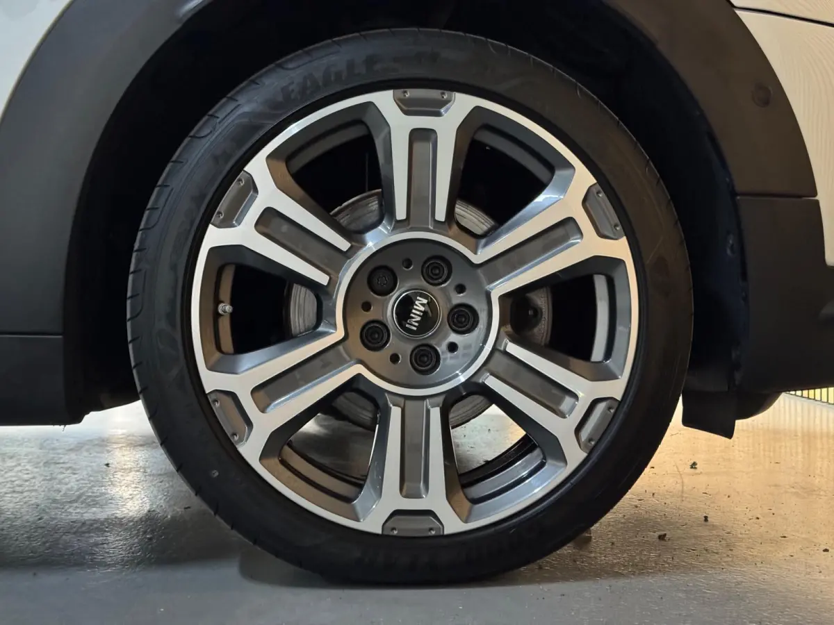 1.5 Cooper John Cooper Works