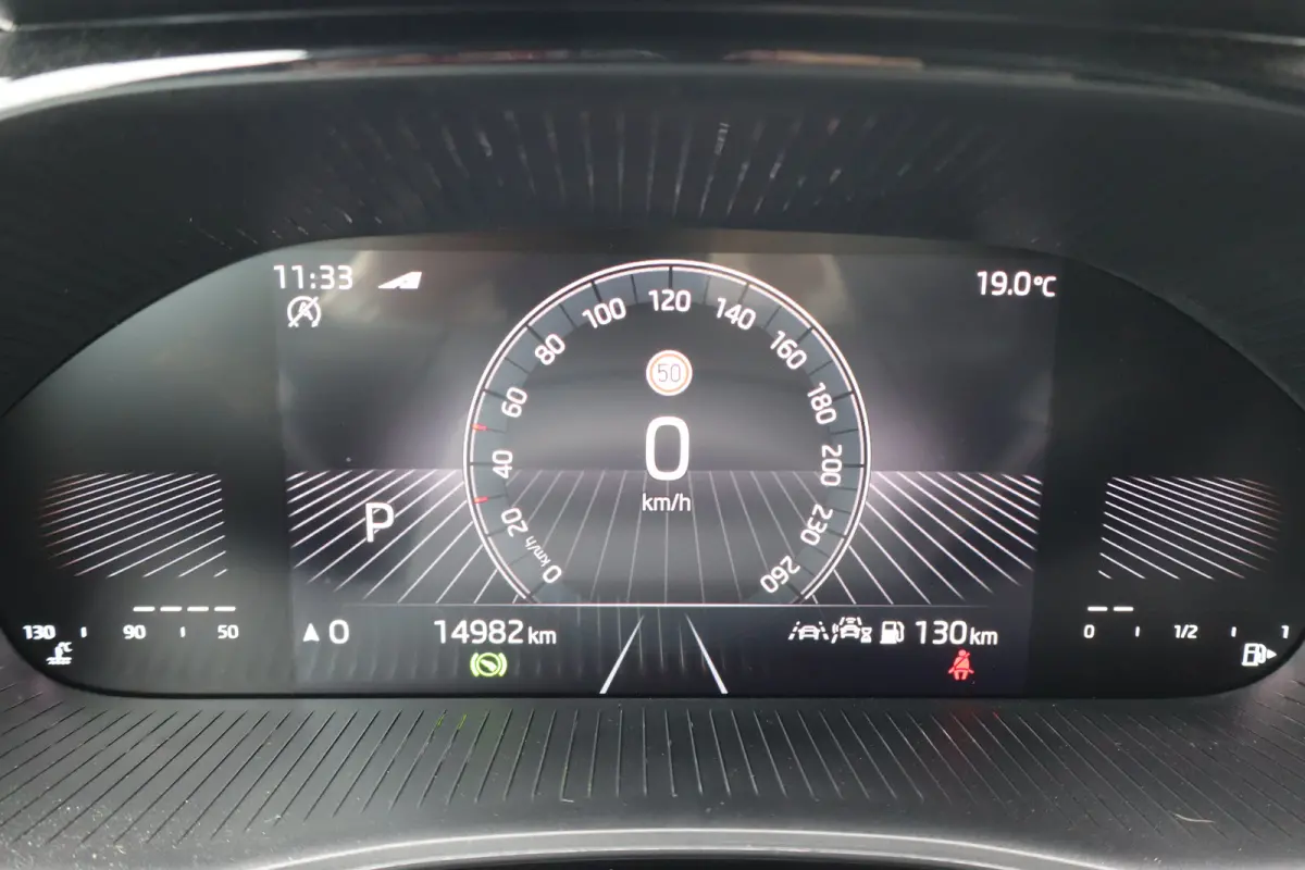 1.0 TSI Monte Carlo 115PK AUTOMAAT | Achteruitrijcamera | Airco (automatisch) | Apple Carplay/Android Auto|telefoonintegratie premium