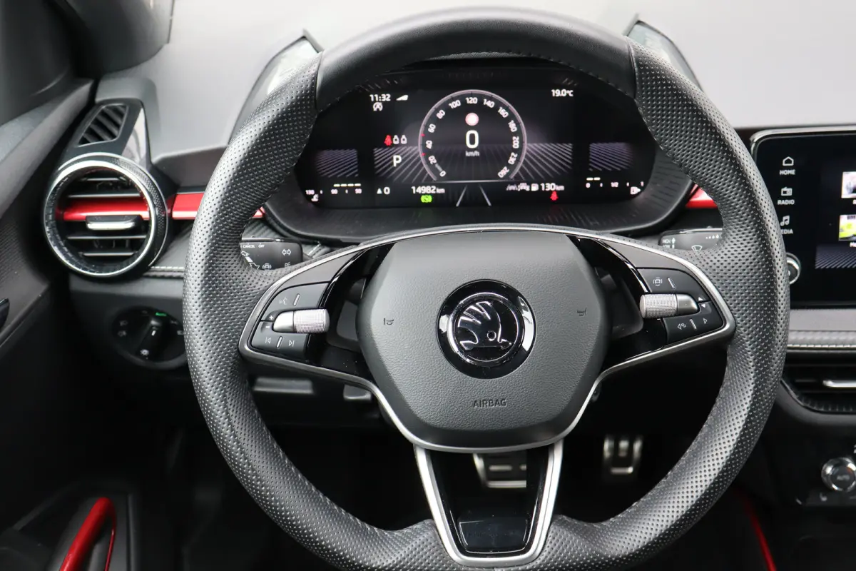 1.0 TSI Monte Carlo 115PK AUTOMAAT | Achteruitrijcamera | Airco (automatisch) | Apple Carplay/Android Auto|telefoonintegratie premium