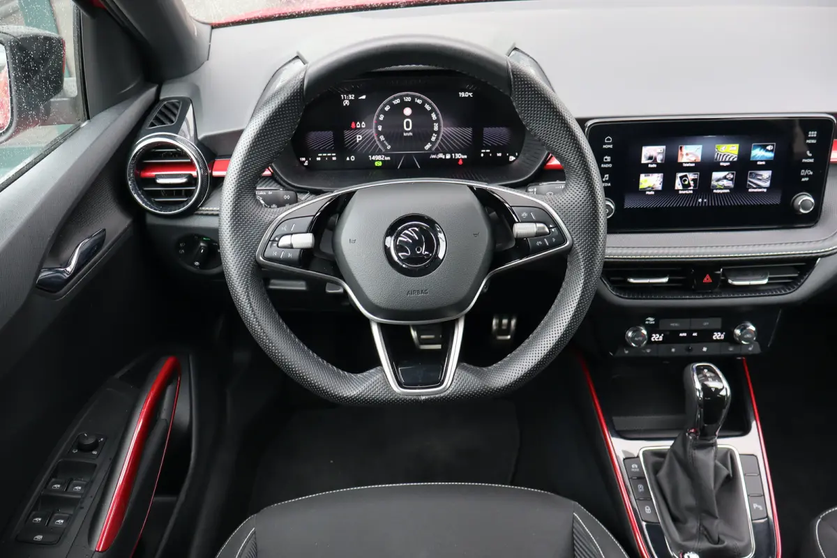 1.0 TSI Monte Carlo 115PK AUTOMAAT | Achteruitrijcamera | Airco (automatisch) | Apple Carplay/Android Auto|telefoonintegratie premium