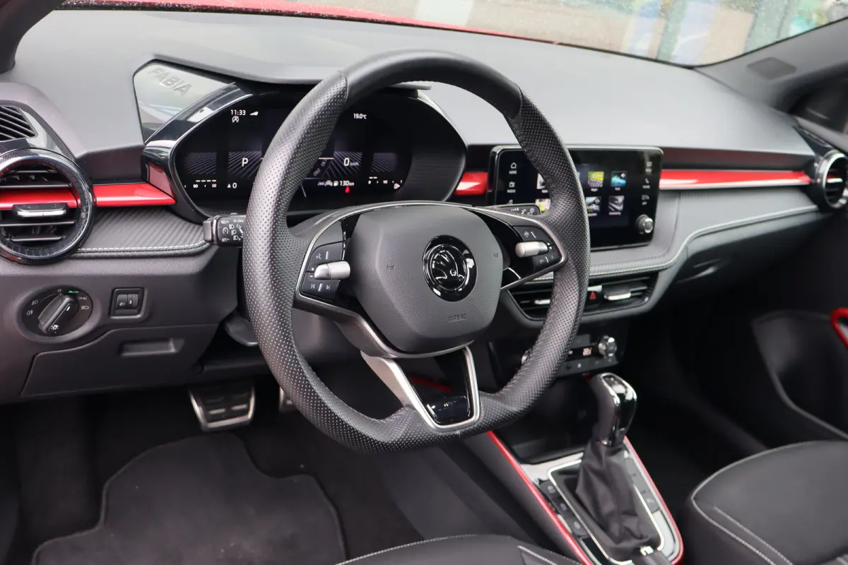 1.0 TSI Monte Carlo 115PK AUTOMAAT | Achteruitrijcamera | Airco (automatisch) | Apple Carplay/Android Auto|telefoonintegratie premium