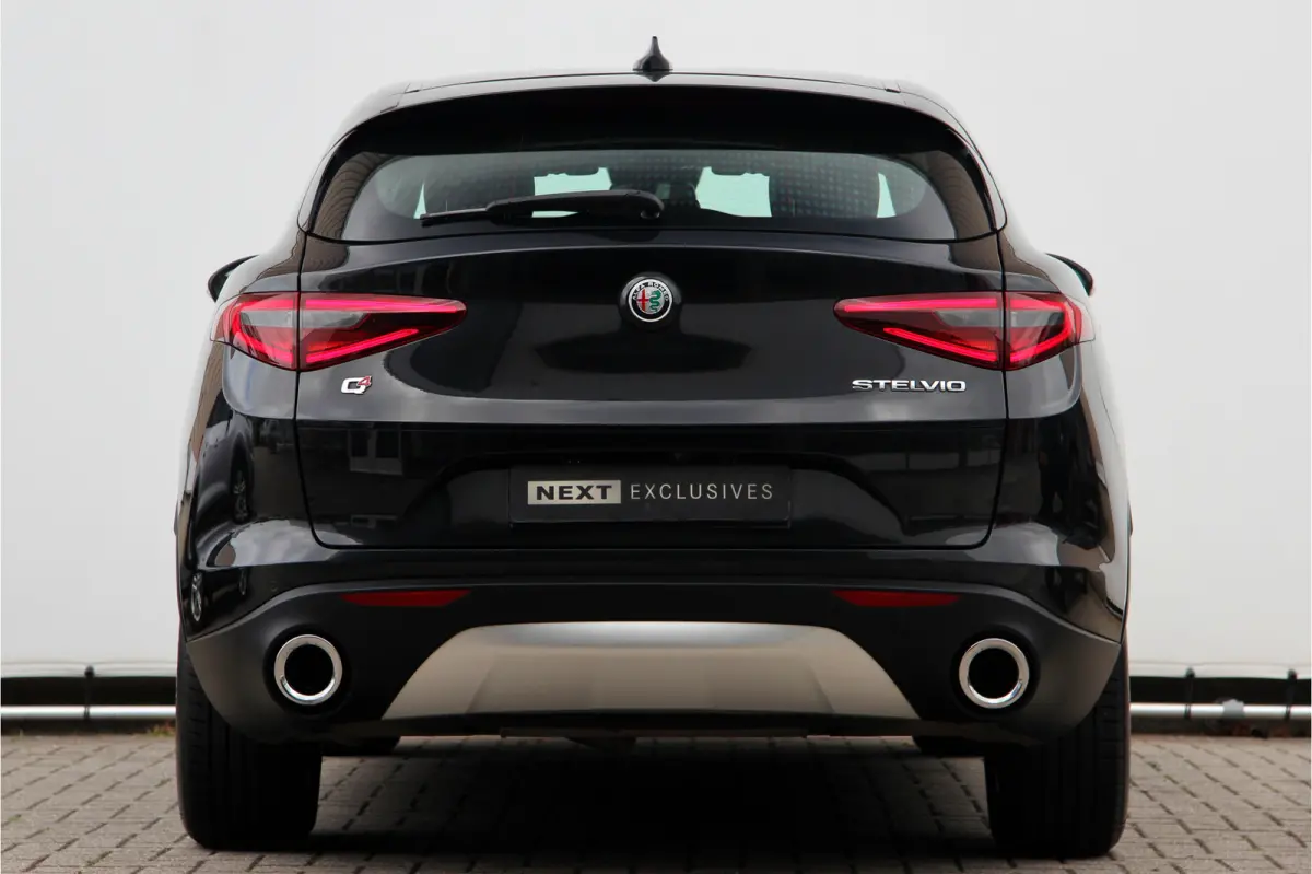 2.0 T AWD Super Business Edition | 20" | Leder | Adaptive Cruise Control | Camera | Carplay
