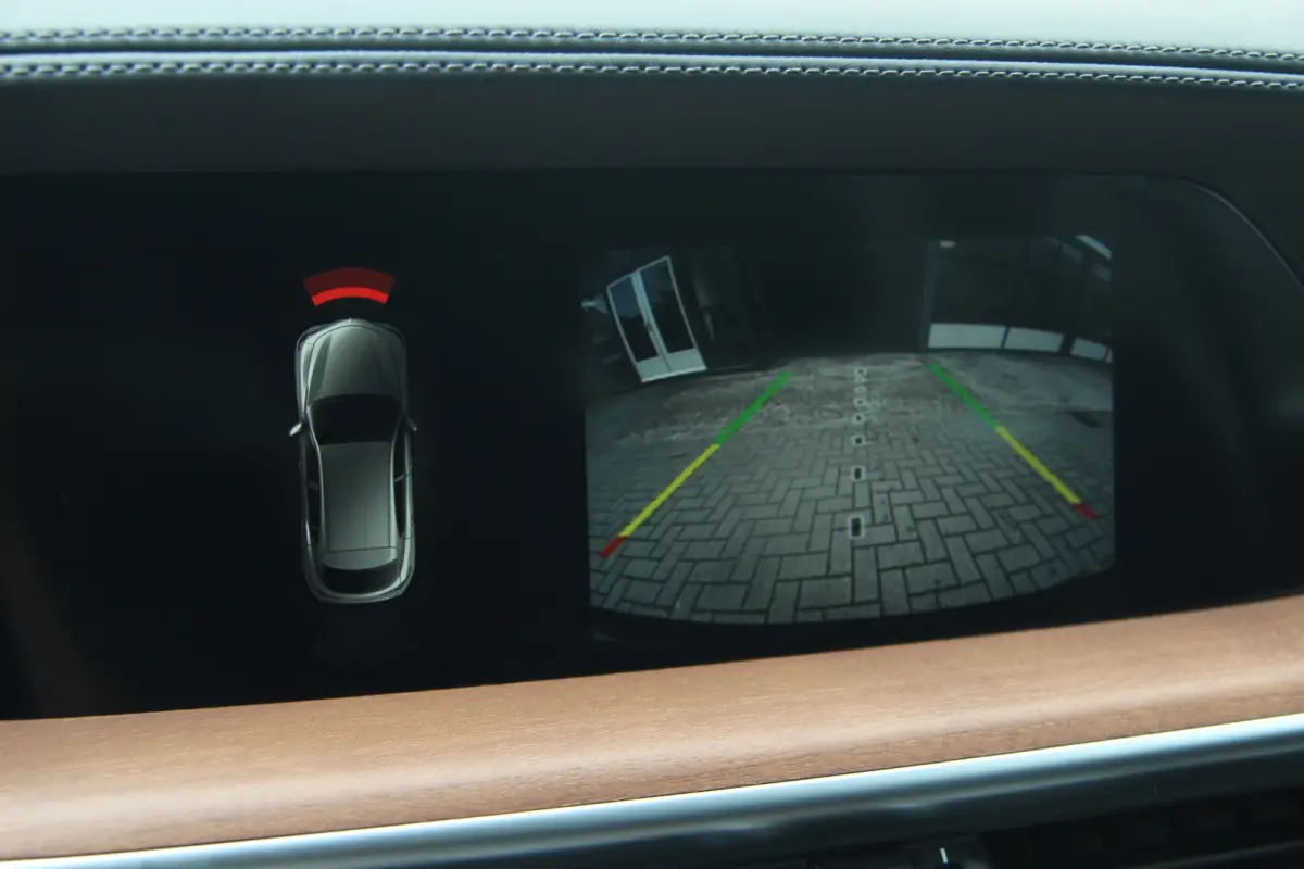 2.0 T AWD Super Business Edition | 20" | Leder | Adaptive Cruise Control | Camera | Carplay