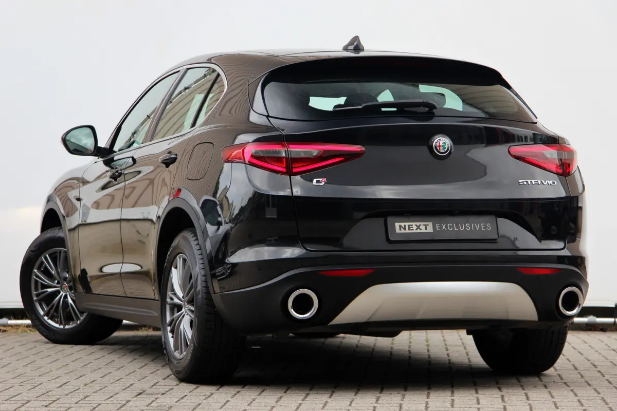 2.0 T AWD Super Business Edition | 20" | Leder | Adaptive Cruise Control | Camera | Carplay