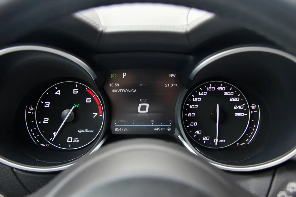 2.0 T AWD Super Business Edition | 20" | Leder | Adaptive Cruise Control | Camera | Carplay