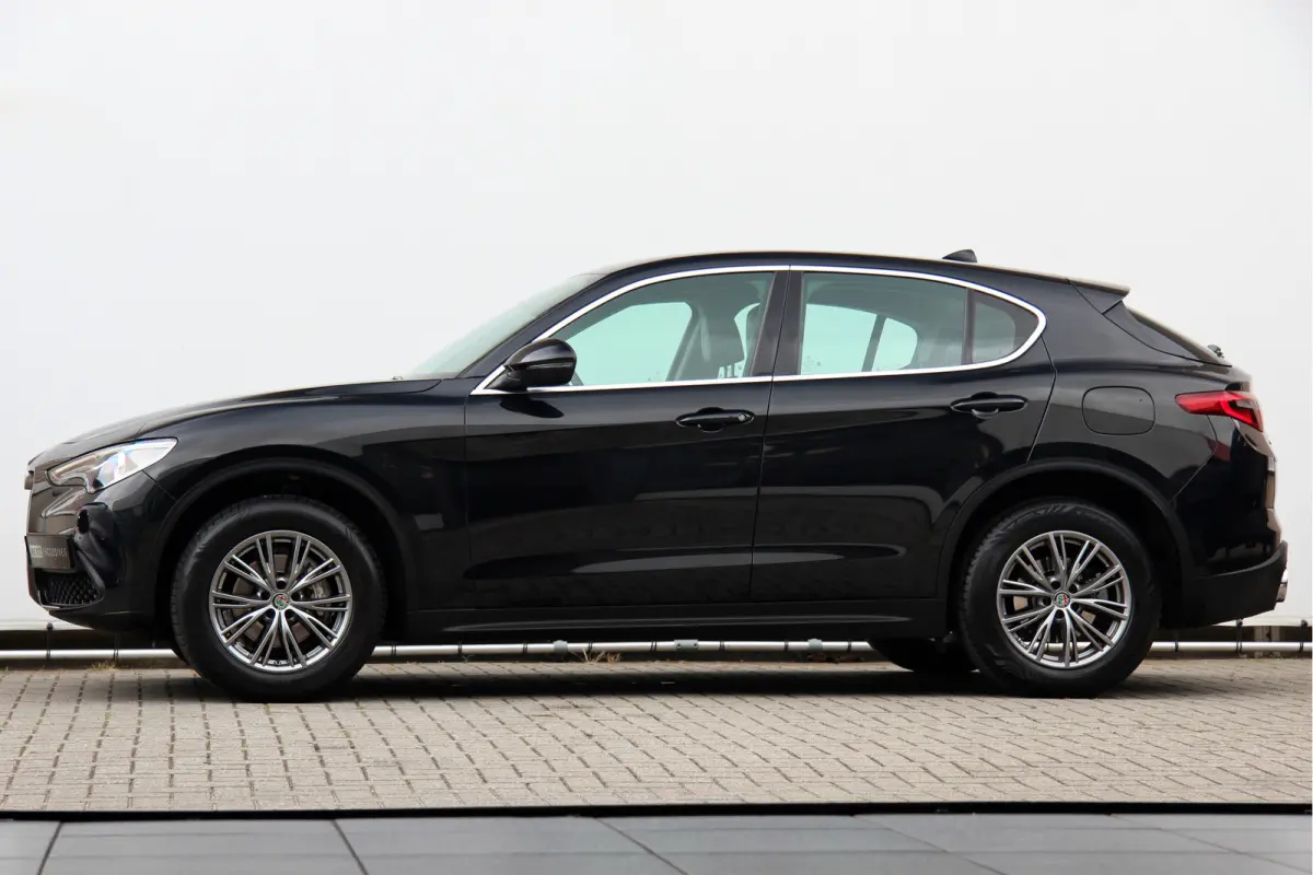 2.0 T AWD Super Business Edition 20" | Leder | Adaptive Cruise Control | Camera | Carplay