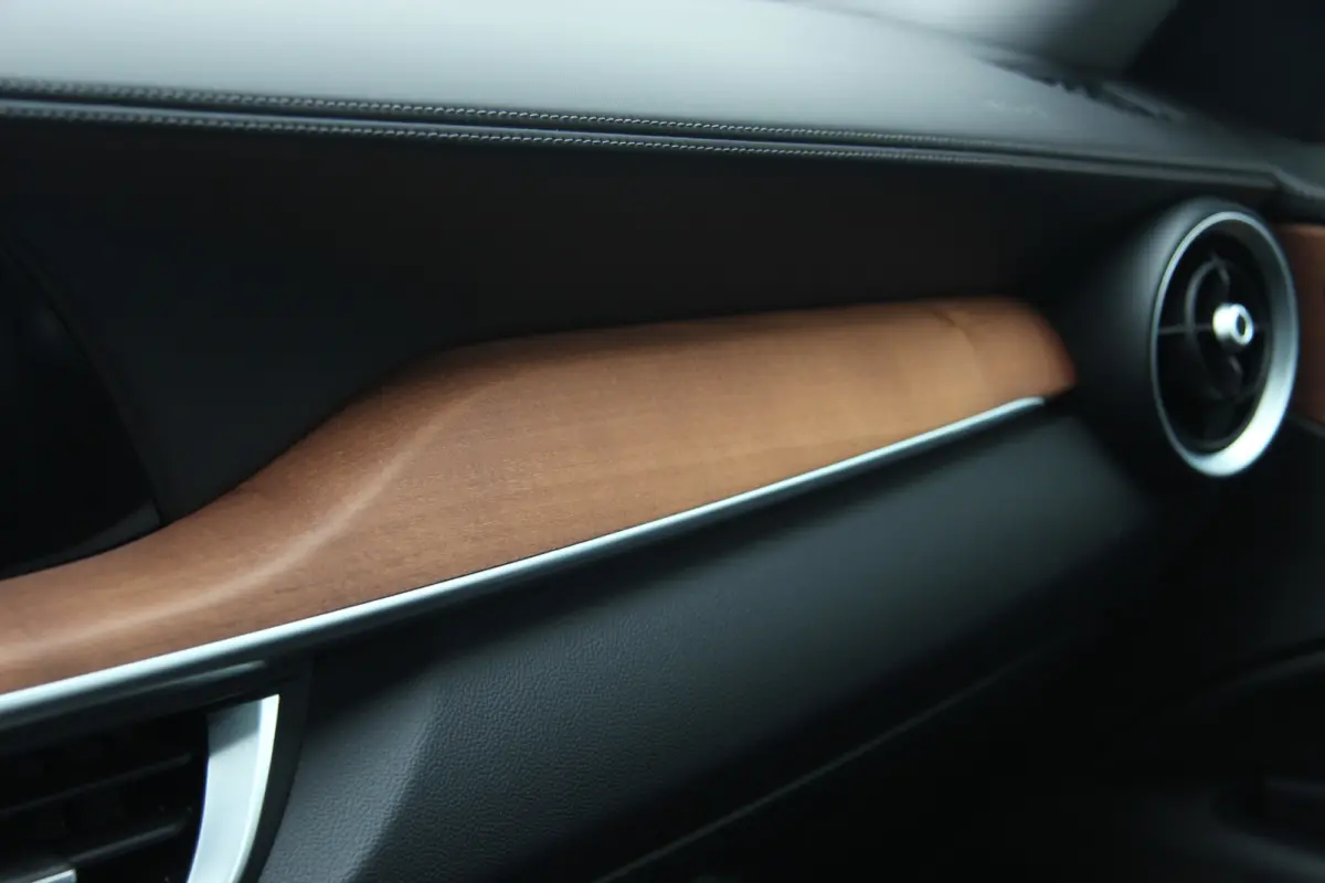 2.0 T AWD Super Business Edition | 20" | Leder | Adaptive Cruise Control | Camera | Carplay
