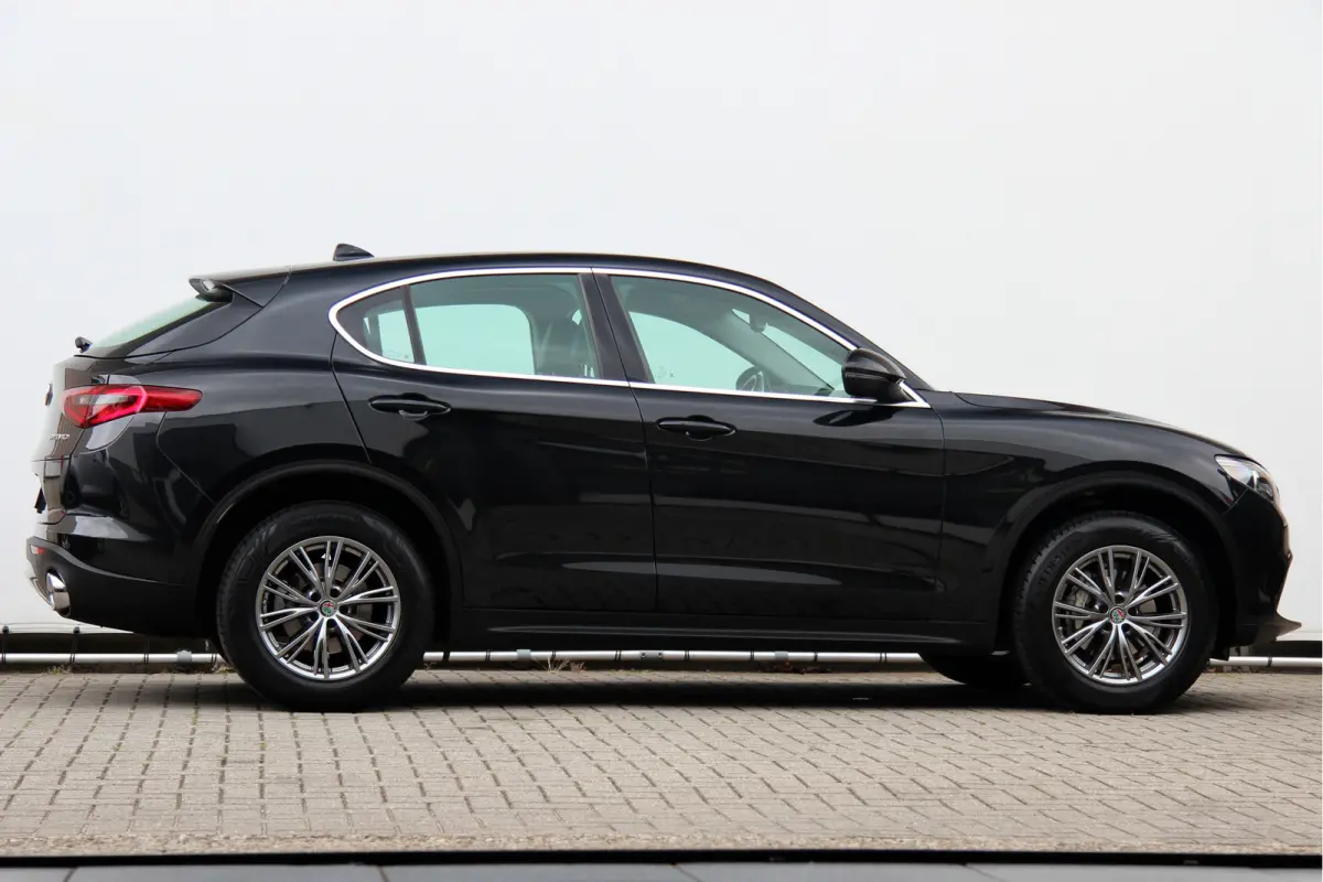 2.0 T AWD Super Business Edition | 20" | Leder | Adaptive Cruise Control | Camera | Carplay