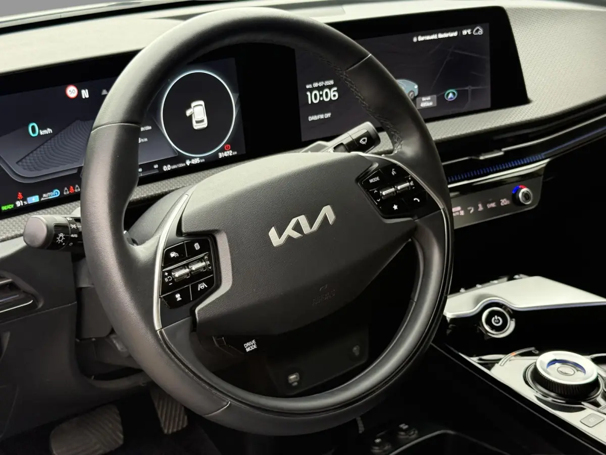 Plus 77.4 kWh SOH 97,7% / Black Package GT / Warmtepomp / Trekhaak / 3 Fase / Stoelverwarming & Ventilatie / MERIDIAN Surround-System / Adaptieve Cruise /