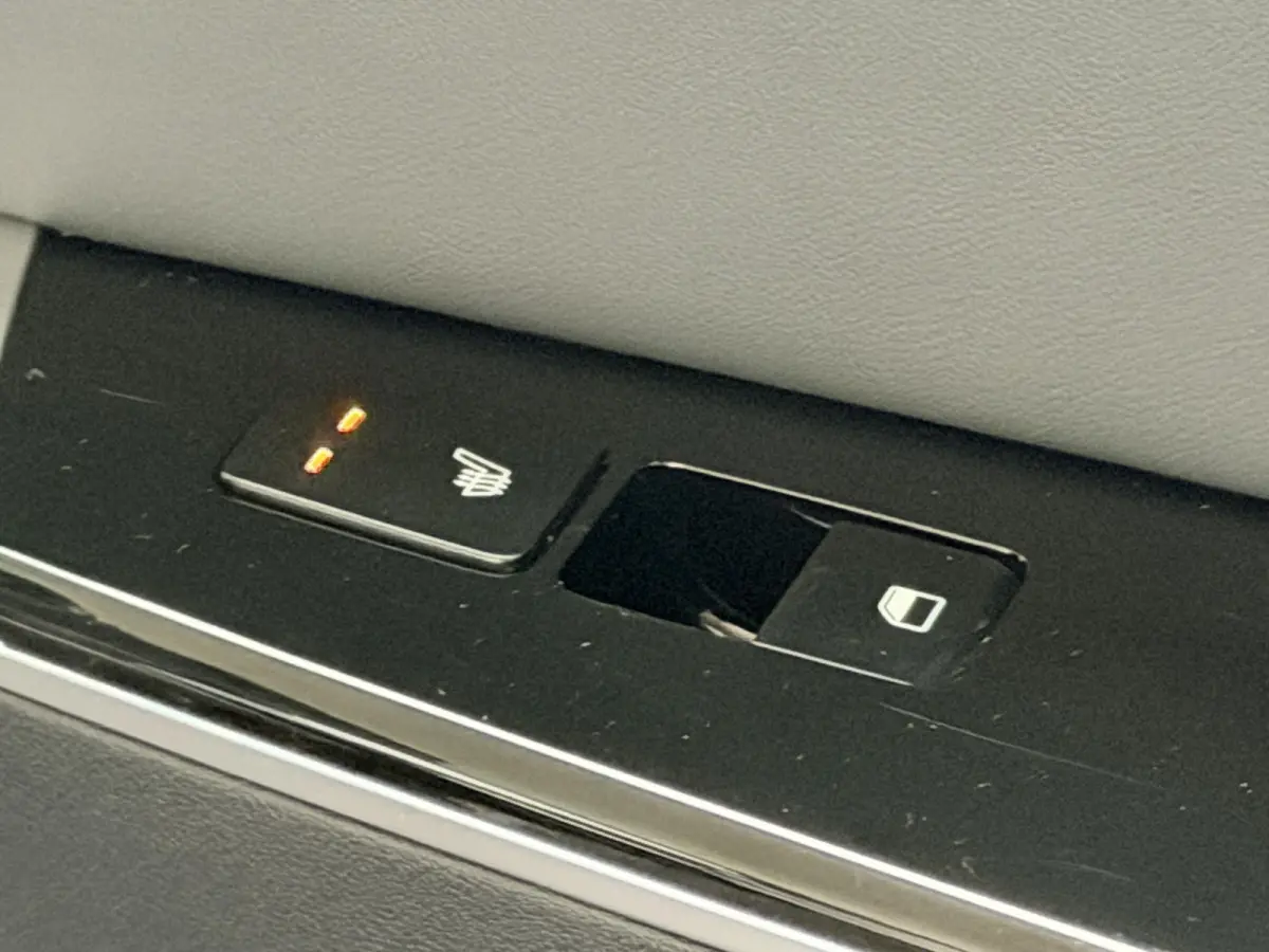 Plus 77.4 kWh SOH 97,7% / Black Package GT / Warmtepomp / Trekhaak / 3 Fase / Stoelverwarming & Ventilatie / MERIDIAN Surround-System / Adaptieve Cruise /