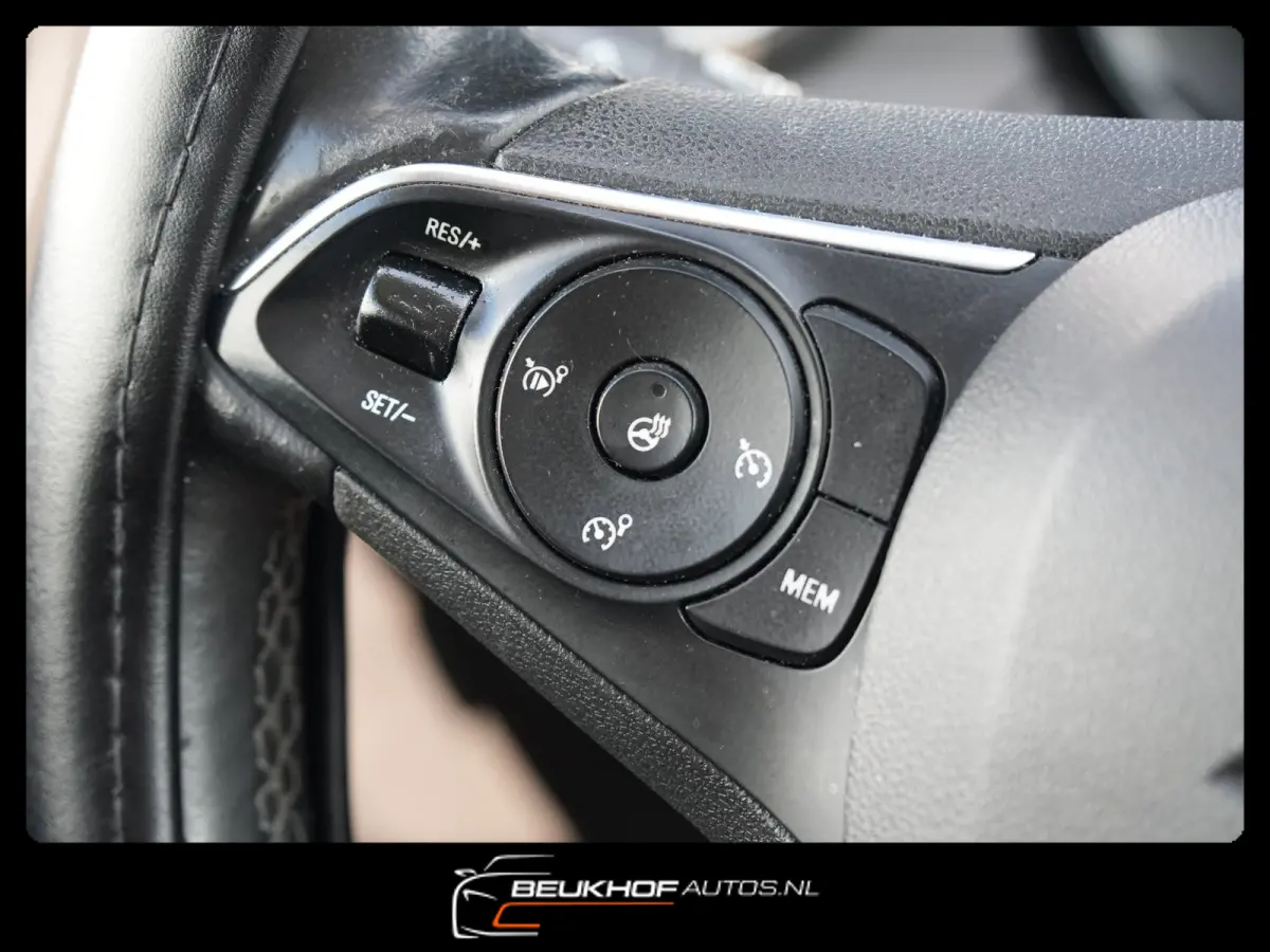 1.2 Turbo Ultimate Leer Trekhaak 360Cam
