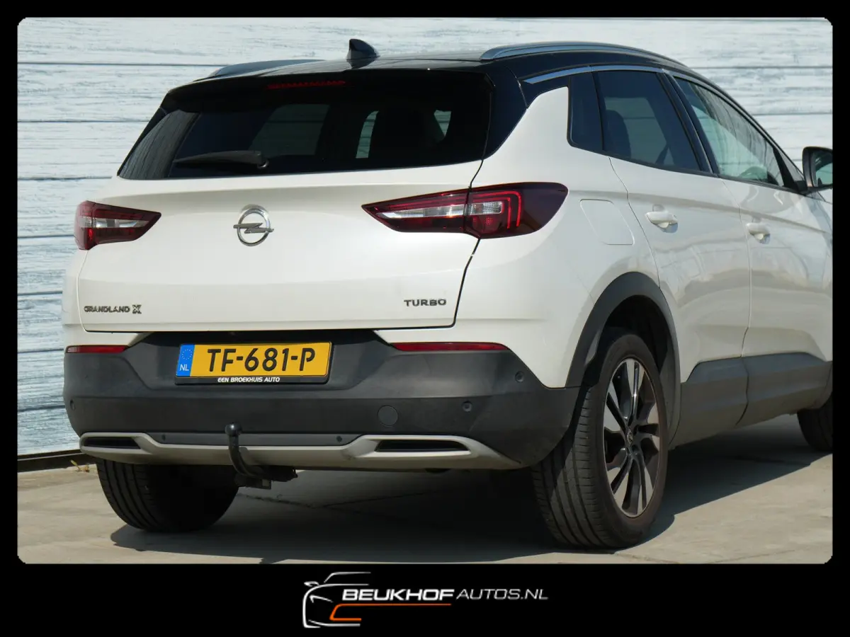 1.2 Turbo Ultimate Leer Trekhaak 360Cam