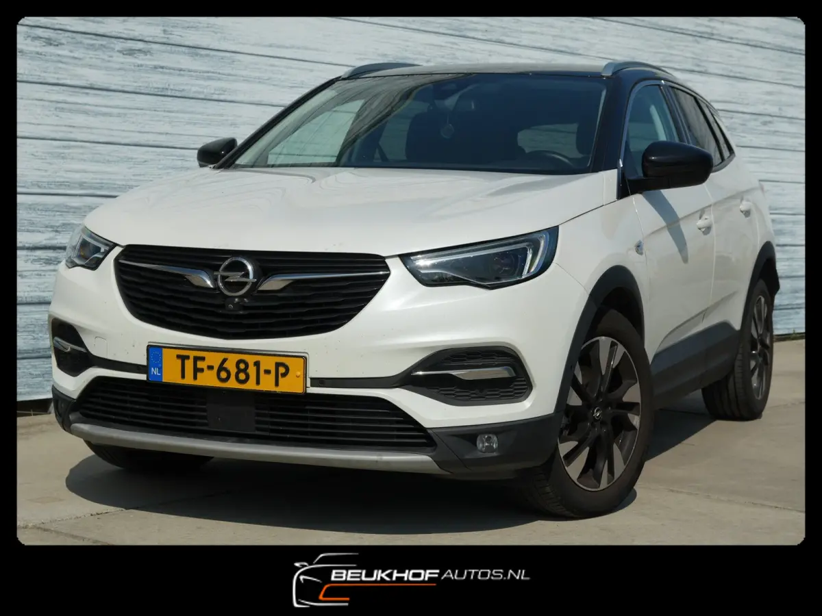 1.2 Turbo Ultimate Leer Trekhaak 360Cam