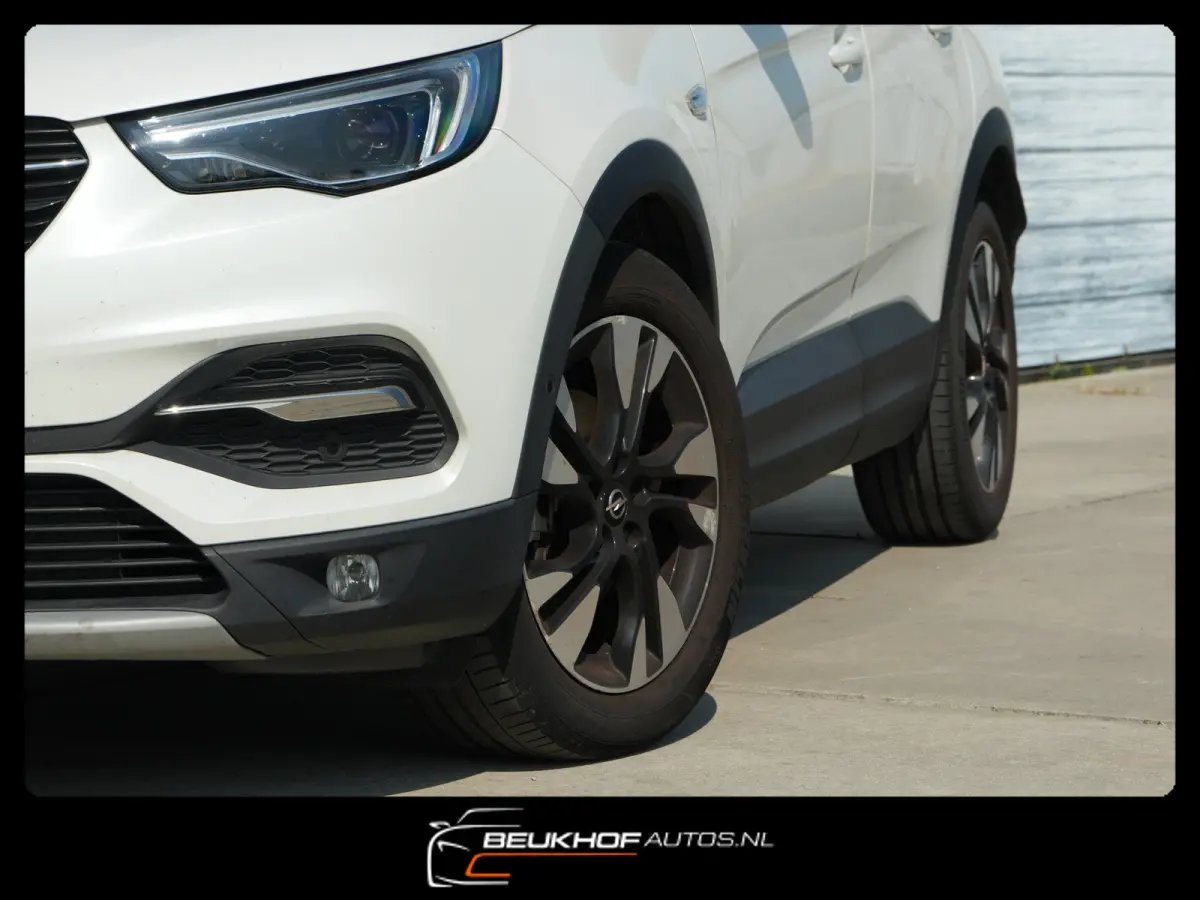 1.2 Turbo Ultimate Leer Trekhaak 360Cam