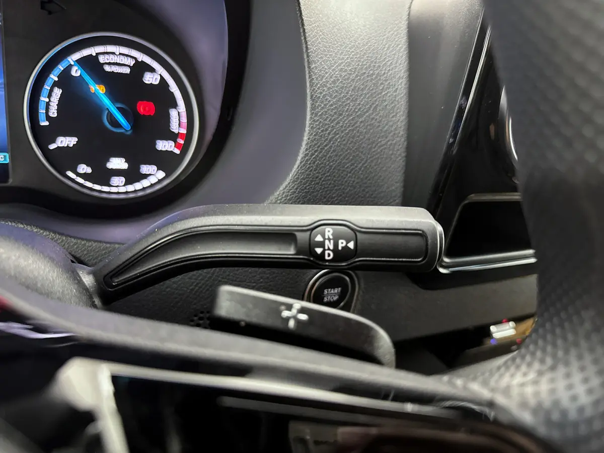 420 L3 Pro 81kWh Bakwagen met Laadklep Navigatie Camera