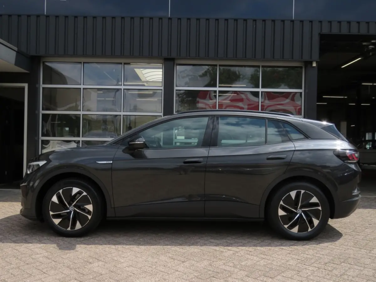 LIFE PRO 77 KWH / Stoelverw. / Navi / Carplay / BOVAG garantie