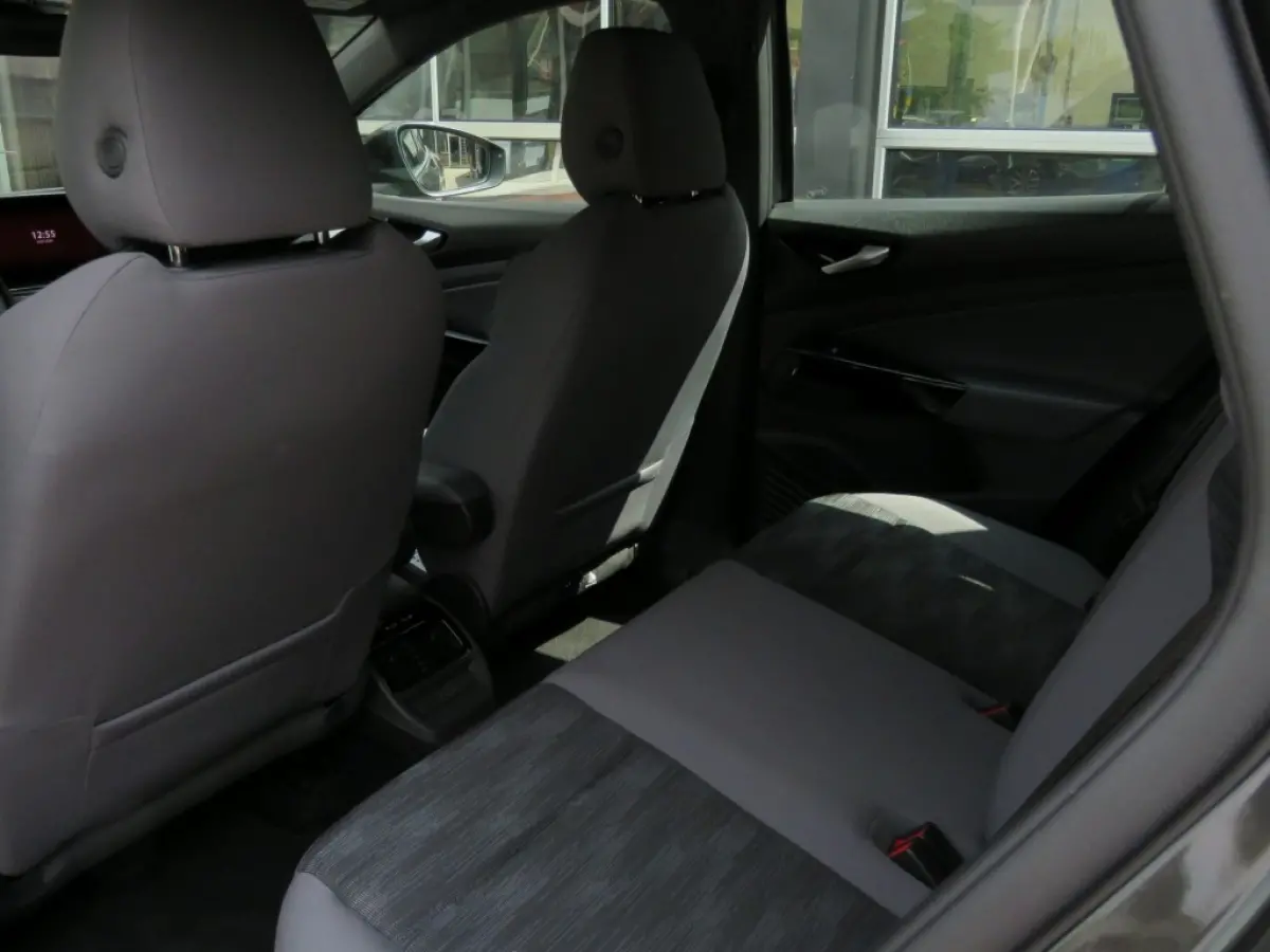 LIFE PRO 77 KWH / Stoelverw. / Navi / Carplay / BOVAG garantie