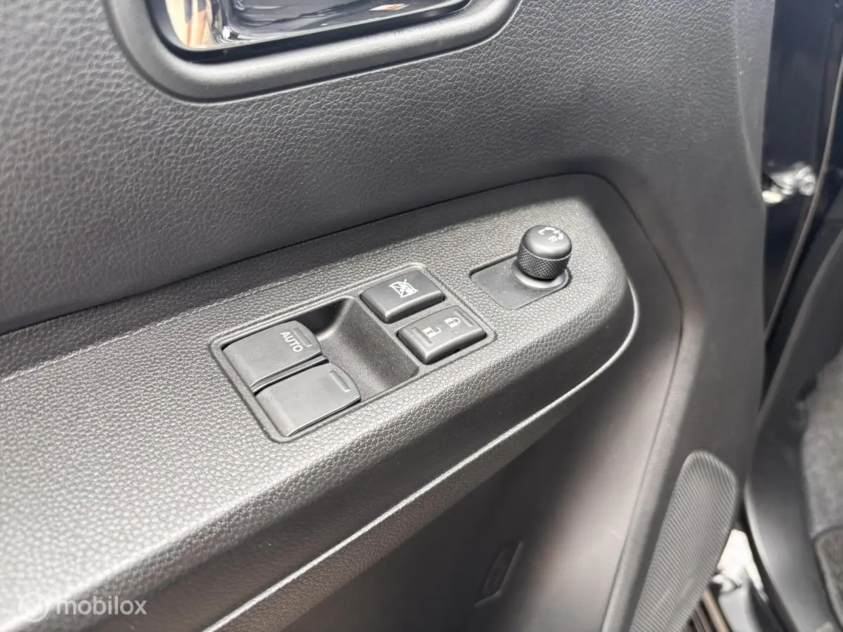 1.2 Smart Hybrid Automaat Camera Stoelverw.