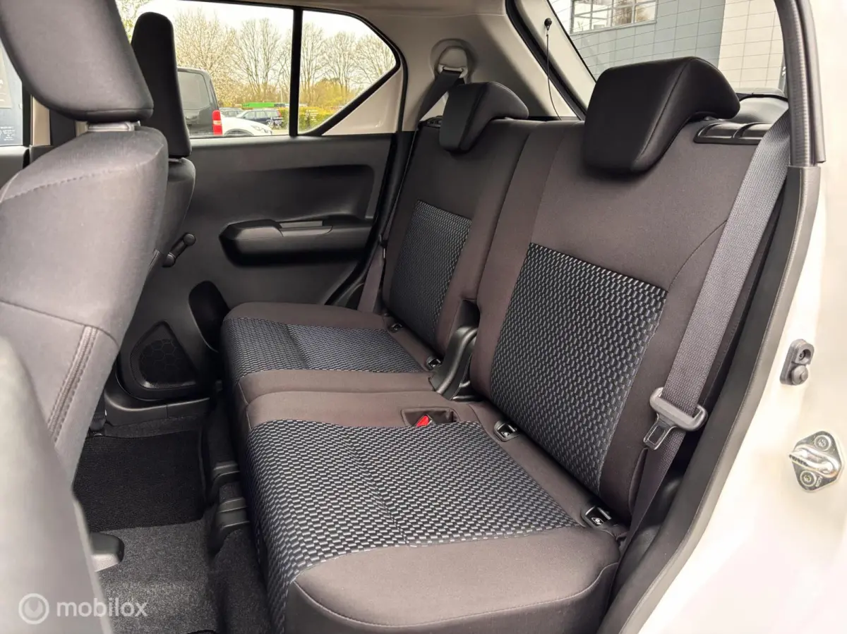 1.2 Smart Hybrid Automaat Camera Stoelverw.
