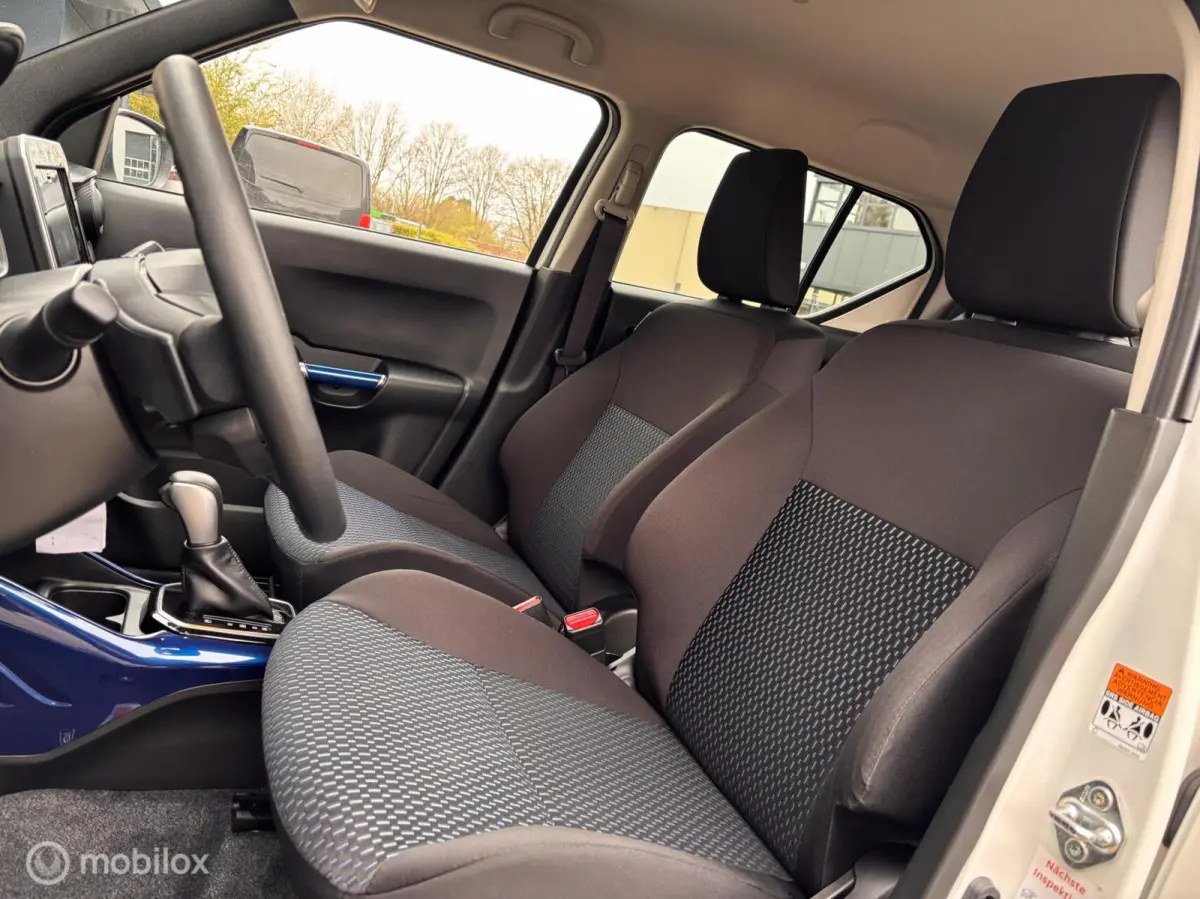 1.2 Smart Hybrid Automaat Camera Stoelverw.