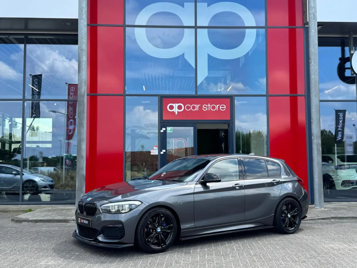 M140i xDrive High Executive LCI 2 | Leder | Keyless Entry | Maxton | Stoelverwarming |