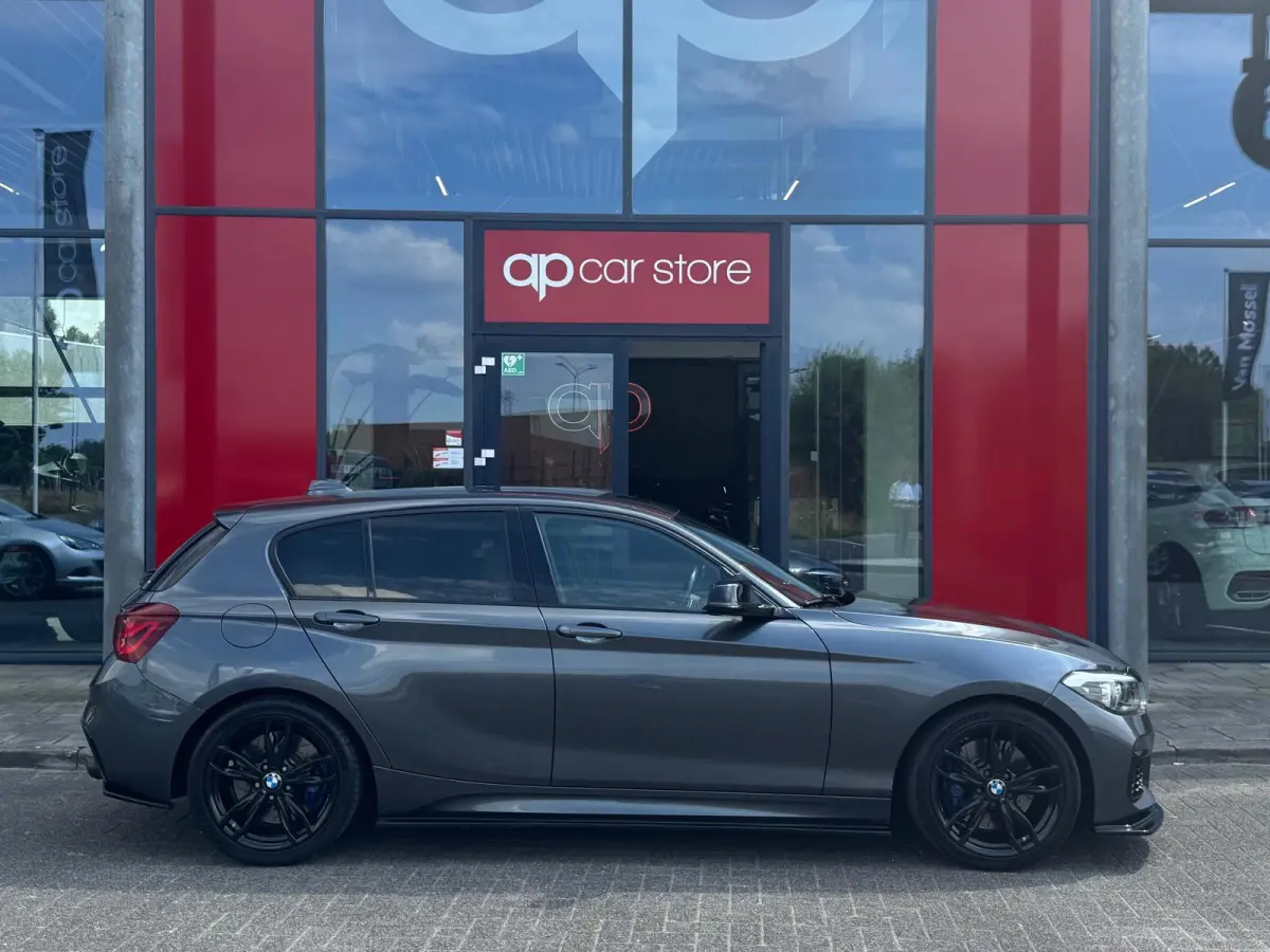 M140i xDrive High Executive LCI 2 | Leder | Keyless Entry | Maxton | Stoelverwarming |