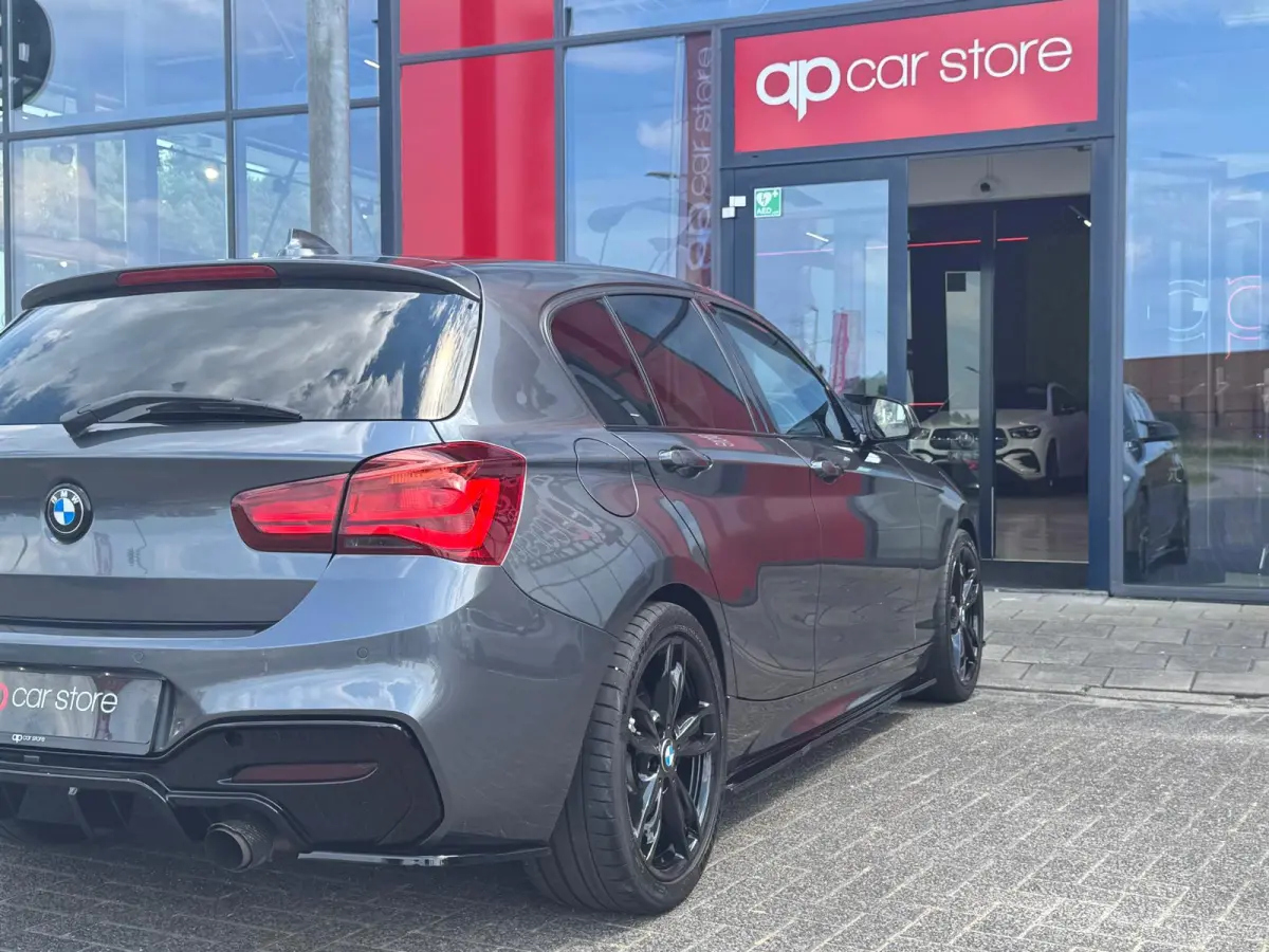 M140i xDrive High Executive LCI 2 | Leder | Keyless Entry | Maxton | Stoelverwarming |