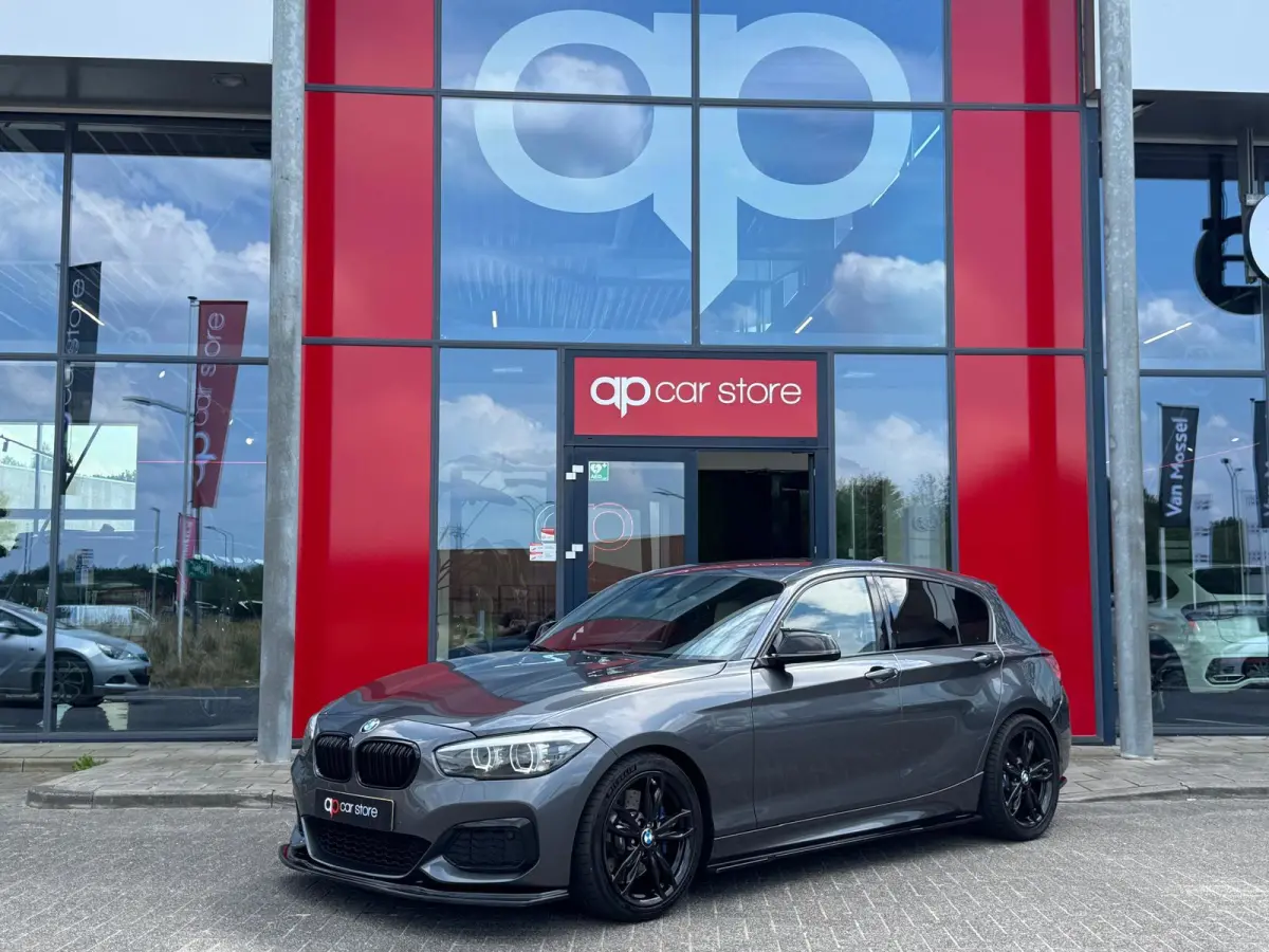 M140i xDrive High Executive LCI 2 | Leder | Keyless Entry | Maxton | Stoelverwarming |