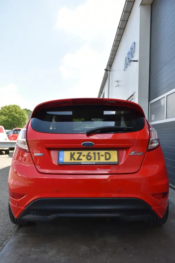 1.0 EcoBoost Red/Black Edition 140PK