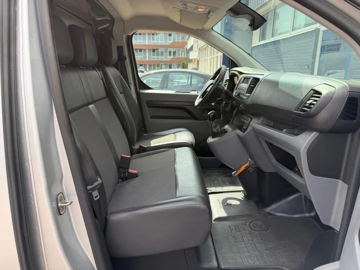 Bestel 226C 1.6 BlueHDI 95 Premium