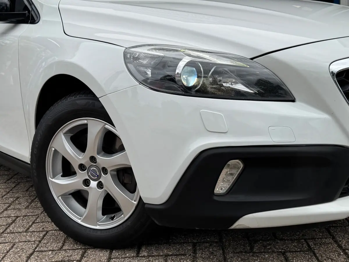 1.5 T3 Nordic+ 2016 AUT NAVI Trekh
