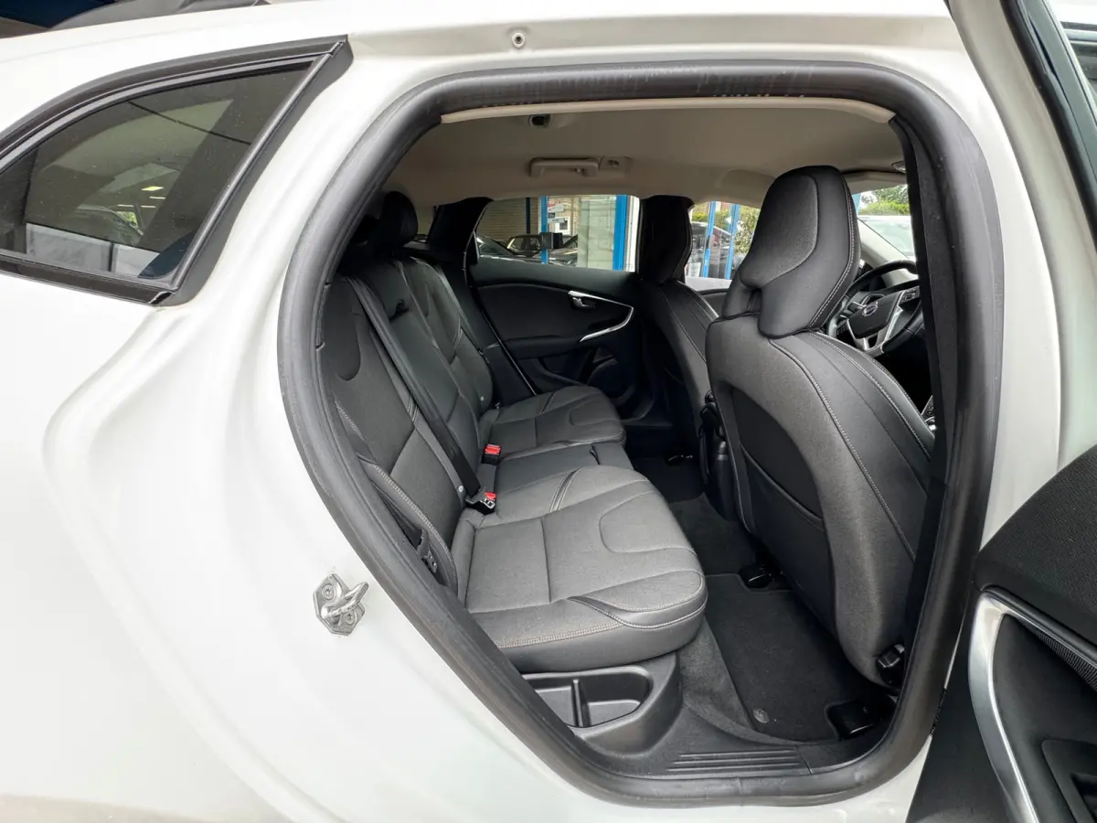 1.5 T3 Nordic+ 2016 AUT NAVI Trekh