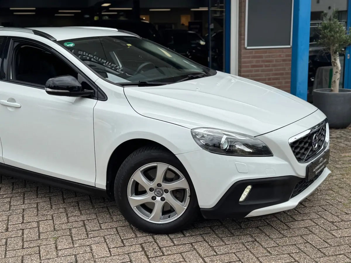 1.5 T3 Nordic+ 2016 AUT NAVI Trekh