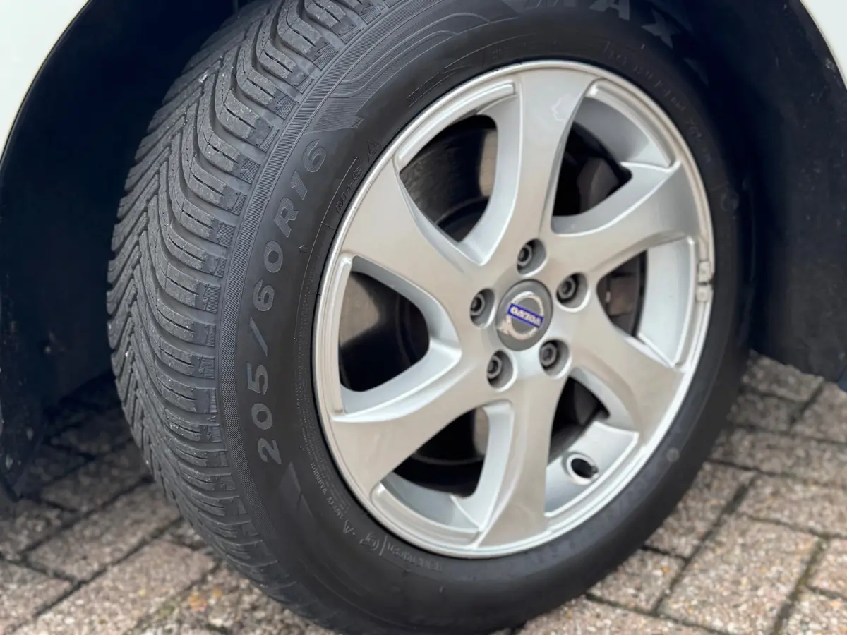 1.5 T3 Nordic+ 2016 AUT NAVI Trekh