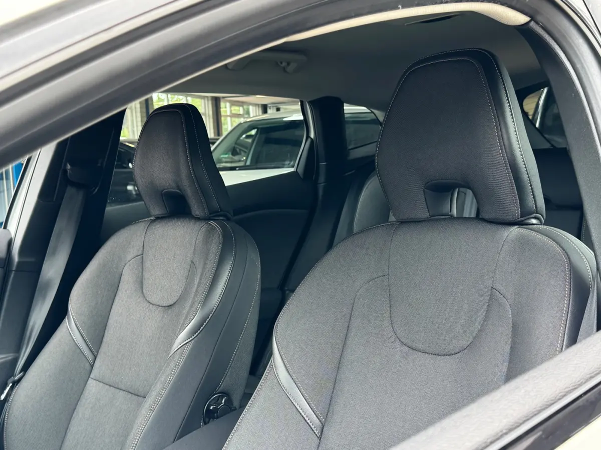 1.5 T3 Nordic+ 2016 AUT NAVI Trekh