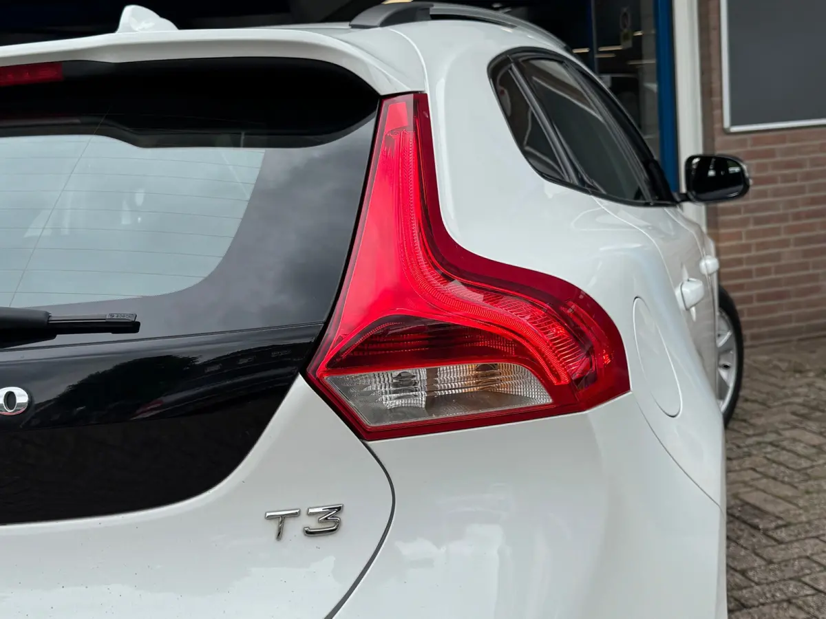 1.5 T3 Nordic+ 2016 AUT NAVI Trekh