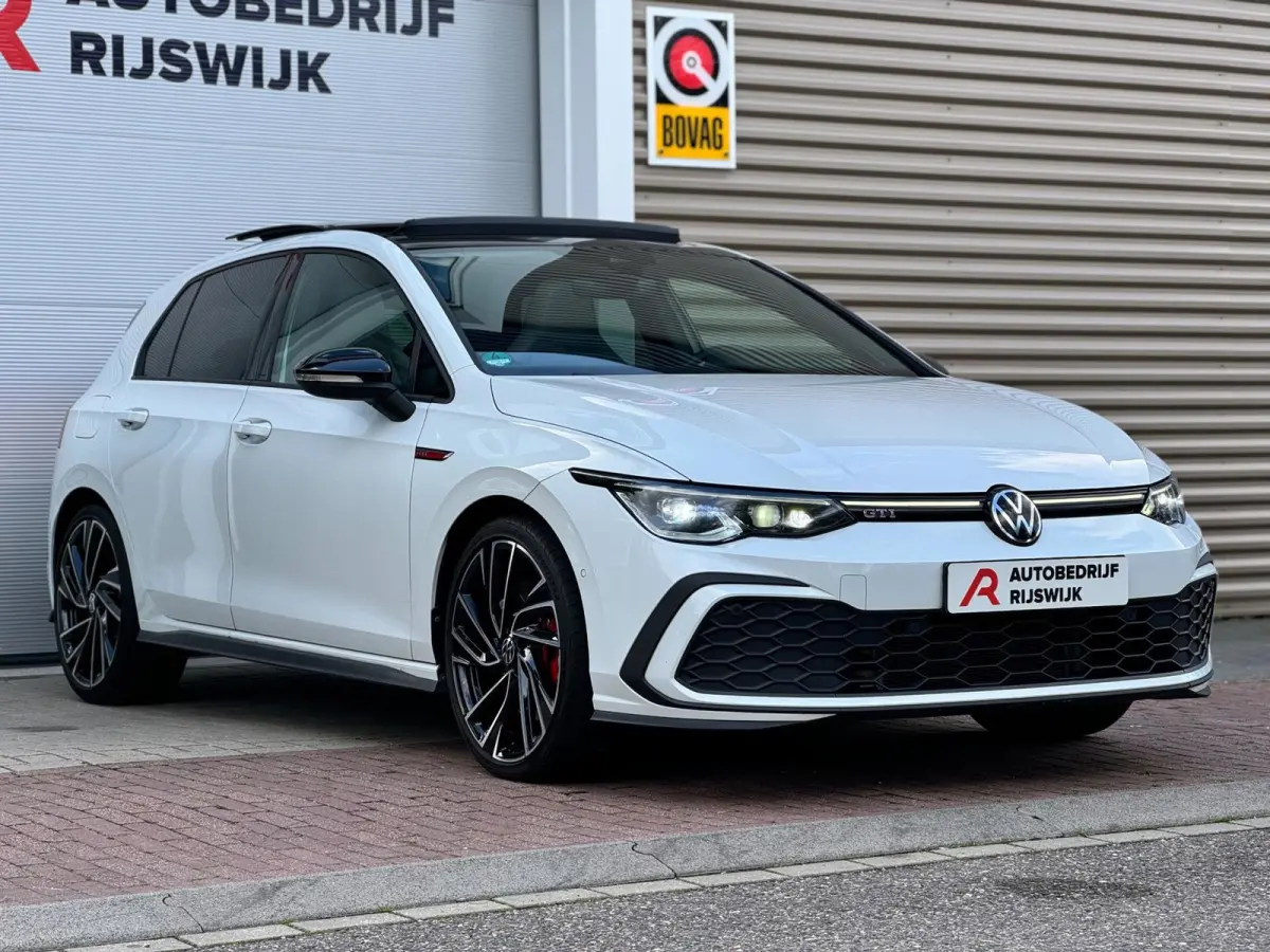 2.0 TSI GTI Pano/Camera/Matrix