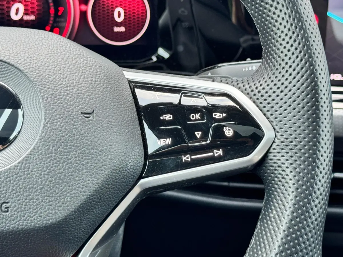 2.0 TSI GTI Pano/Camera/Matrix