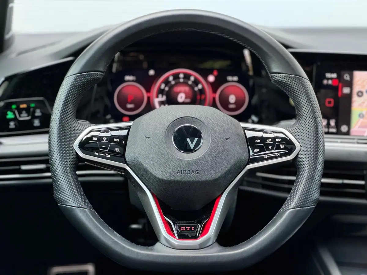 2.0 TSI GTI Pano/Camera/Matrix