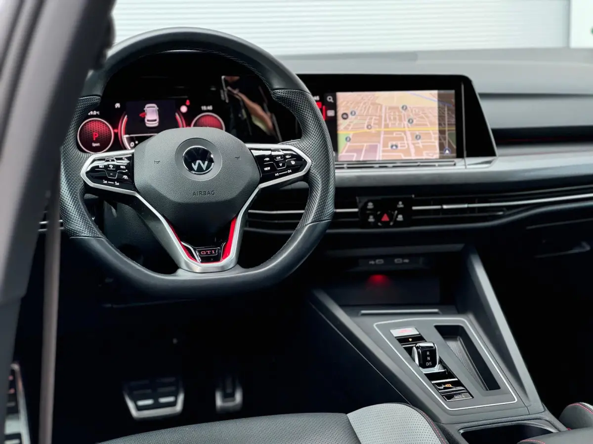 2.0 TSI GTI Pano/Camera/Matrix