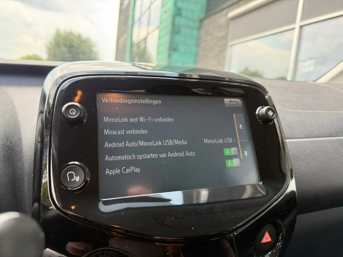 1.0 VTi JCC+ | Incl btw | Camera | Apple Carplay | Stoelverwarming | CLIMA | 5 Deurs | Bluetooth | 1e eigenaar |