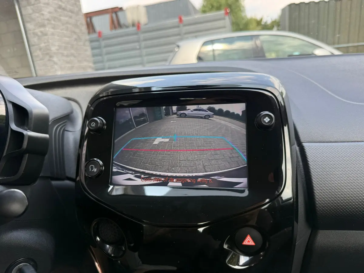 1.0 VTi JCC+ | Incl btw | Camera | Apple Carplay | Stoelverwarming | CLIMA | 5 Deurs | Bluetooth | 1e eigenaar |