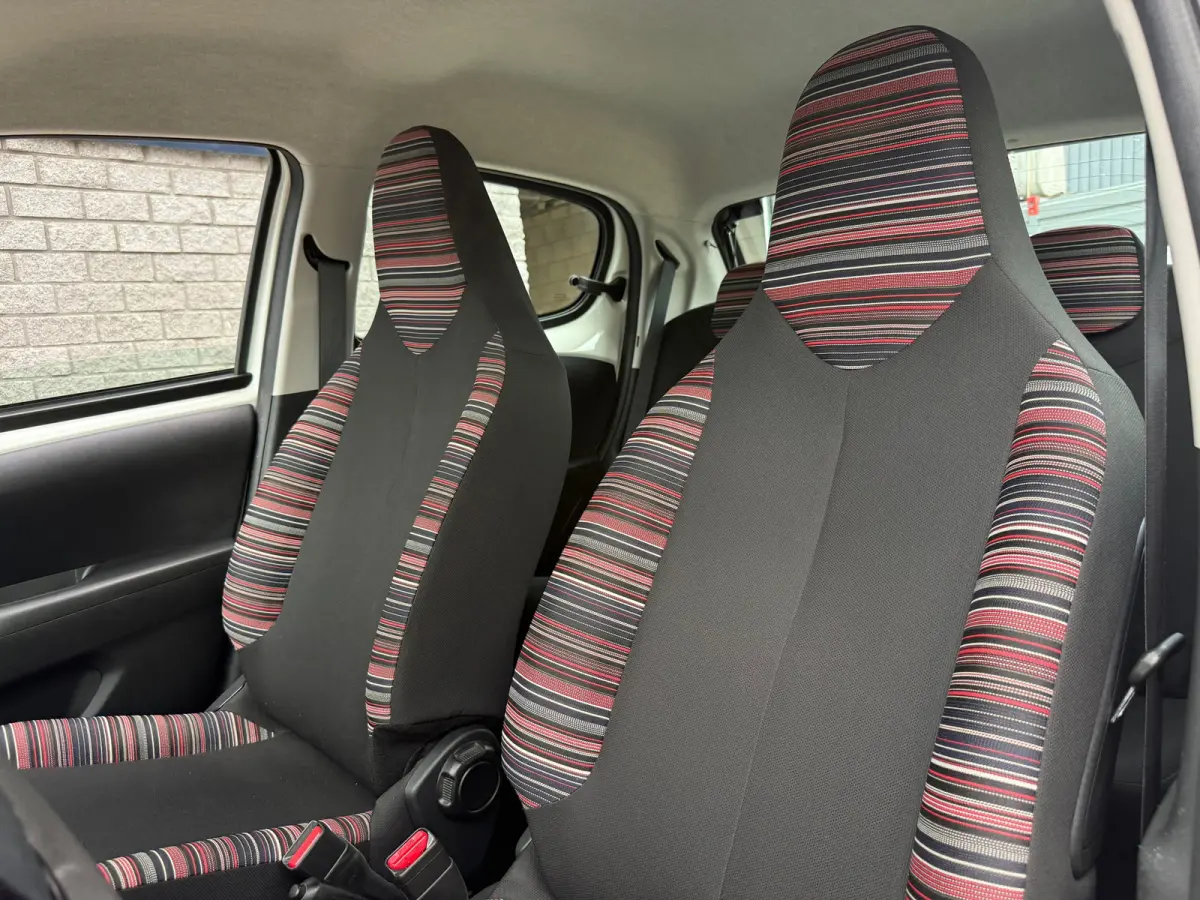 1.0 VTi JCC+ | Incl btw | Camera | Apple Carplay | Stoelverwarming | CLIMA | 5 Deurs | Bluetooth | 1e eigenaar |