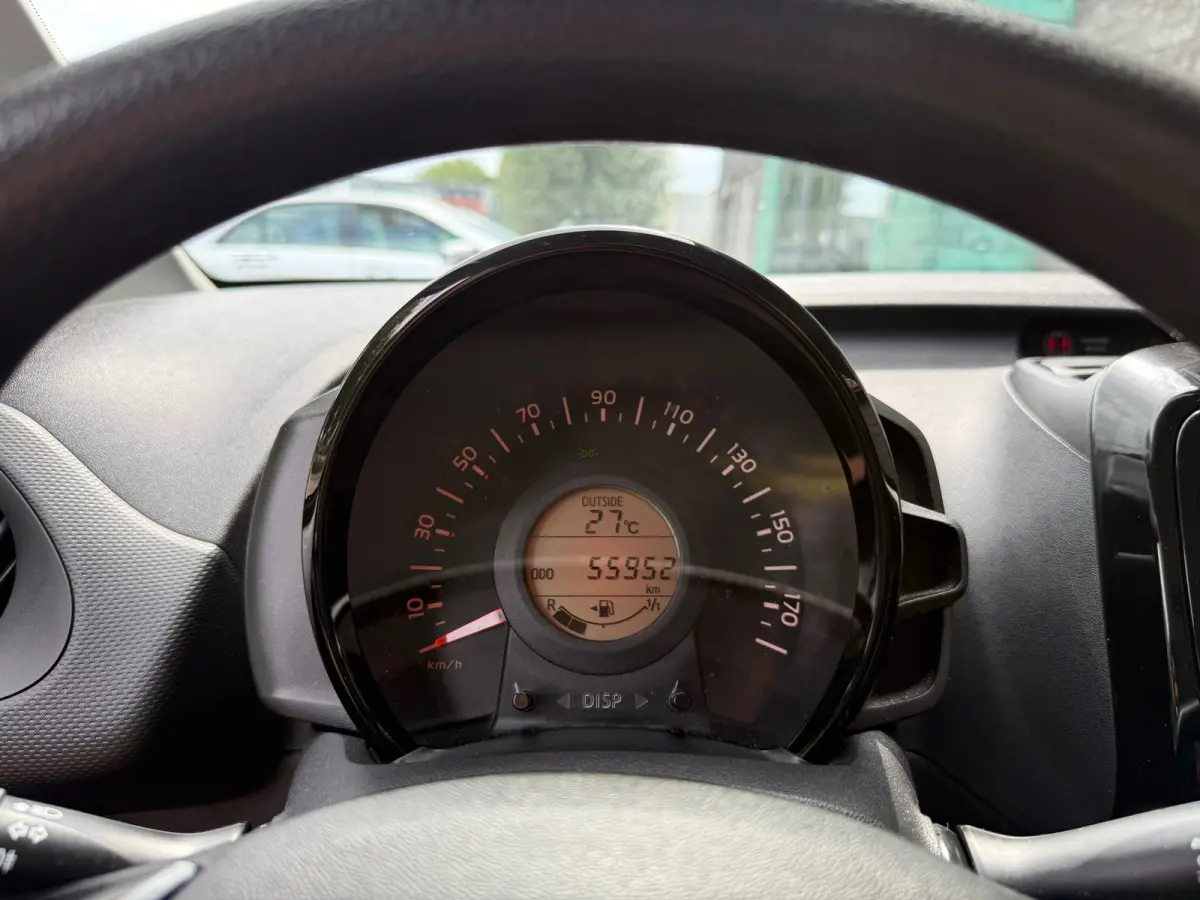 1.0 VTi JCC+ | Incl btw | Camera | Apple Carplay | Stoelverwarming | CLIMA | 5 Deurs | Bluetooth | 1e eigenaar |