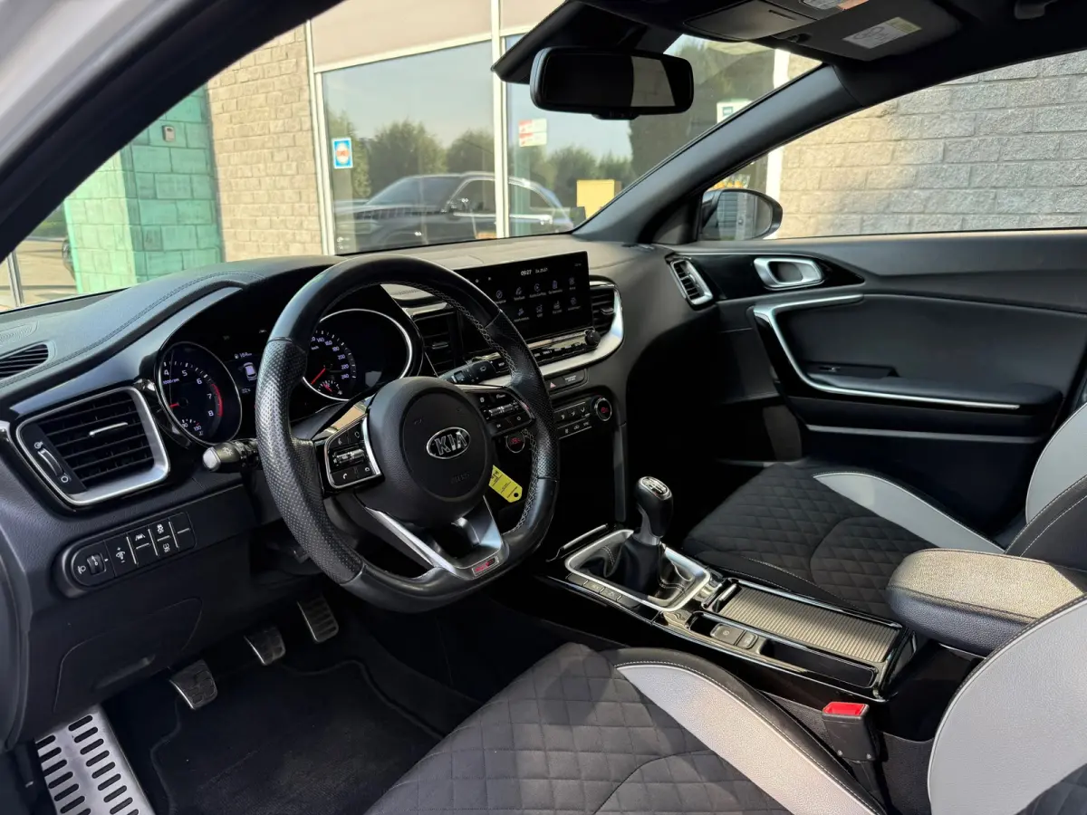 1.0 T-GDI GT-Line Edition | Camera | Full LED | Apple Carplay | PDC | CLIMA | NAVI