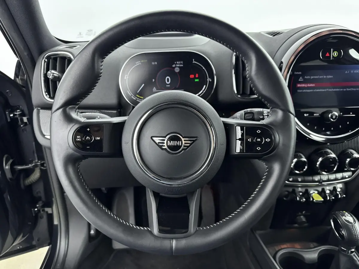 1.5 Cooper SE ALL4 Classic | Head-up display | Achteruitrijcamera | Stoelverwarming | Leder | Navigatie | Keyless | Afneembare Trekhaak