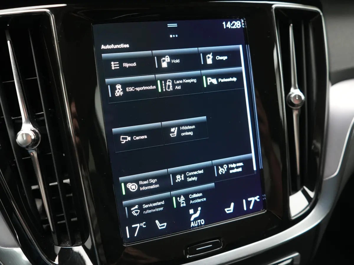 T6 Recharge AWD Inscription PHEV 340pk Dealer O.H | Trekhaak Af Fabriek | Camera | Harman / Kardon | Lederen Sportstoelen Verwarmd | Cruise Control | Apple Carplay | Stuurverwarming | Keyles