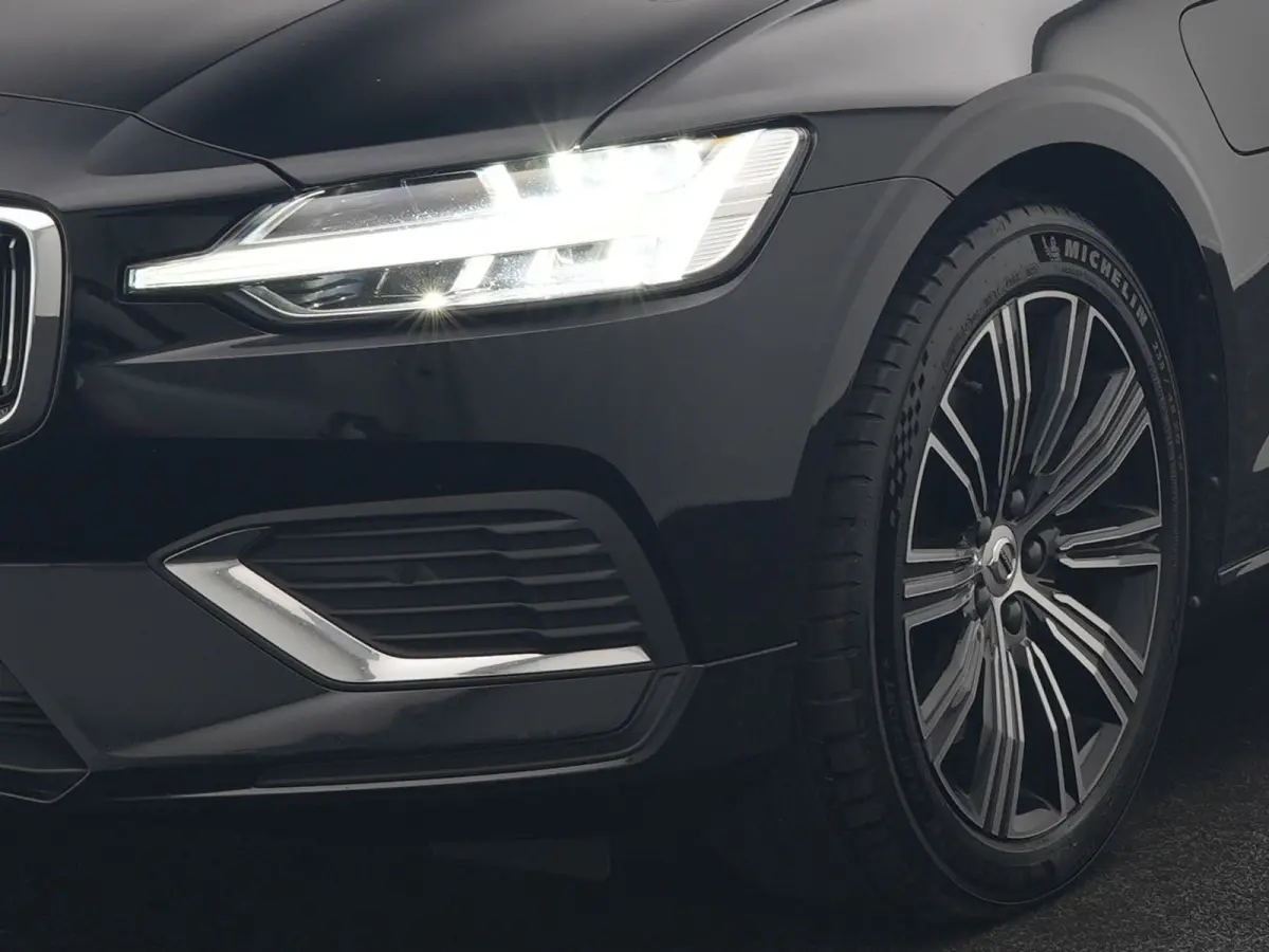 T6 Recharge AWD Inscription PHEV 340pk Dealer O.H | Trekhaak Af Fabriek | Camera | Harman / Kardon | Lederen Sportstoelen Verwarmd | Cruise Control | Apple Carplay | Stuurverwarming | Keyles