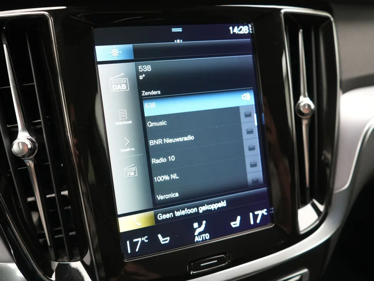 T6 Recharge AWD Inscription PHEV 340pk Dealer O.H | Trekhaak Af Fabriek | Camera | Harman / Kardon | Lederen Sportstoelen Verwarmd | Cruise Control | Apple Carplay | Stuurverwarming | Keyles